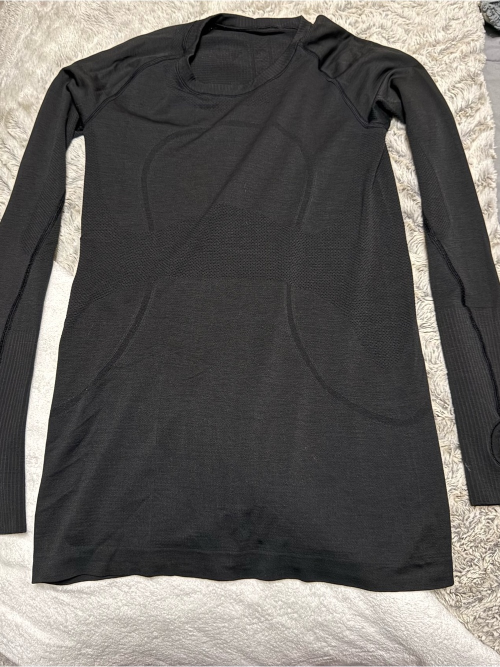 Lululemon Women’s Black Long Sleeve Knit Tunic